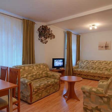 Apartamenty Carmen ชกลาร์สกา ปอเรมบา ห้อง รูปภาพ